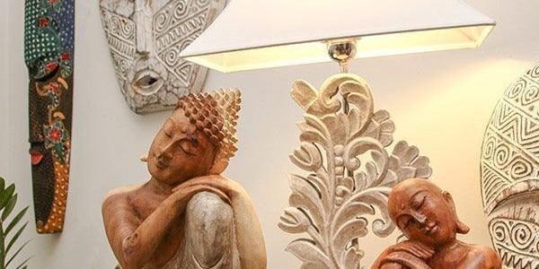 mascaras-decorativas-esculturas-iluminação-ambiente-equilíbrio