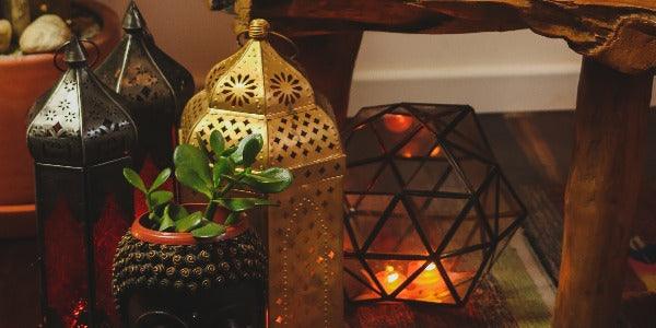 lanterna-indiana-vidros-coloridos-metal