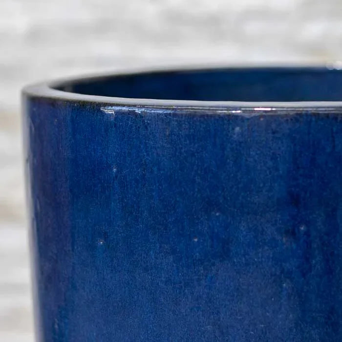 Vaso artesanal brasileiro ideal para plantas e paisagismo elegante