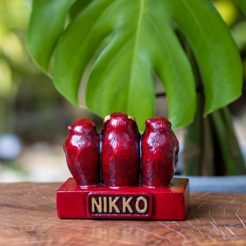 Admire a Escultura Trio de Macacos da Justiça em Resina 🌸🏯 Feita à Mão na China 🖌️🇨🇳