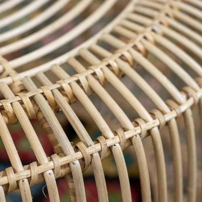 Móvel de centro exclusivo importado de Bali, feito com fibra natural.