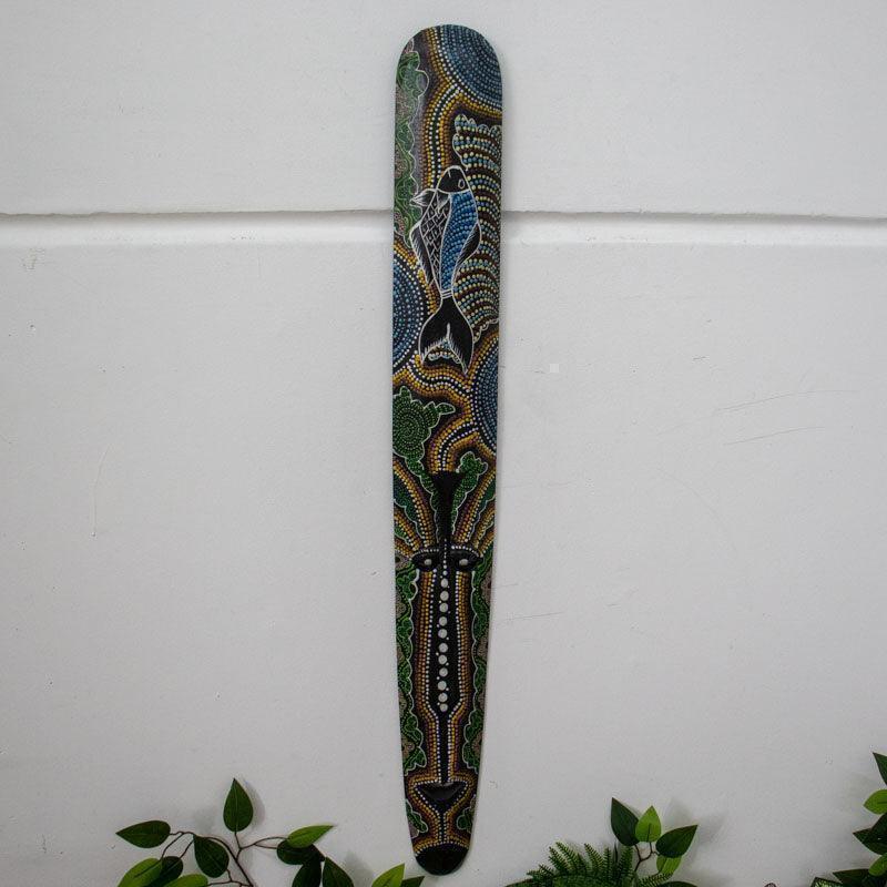 Máscara Lombok colorida de 100cm entalhada à mão em madeira Albizia balinesa.