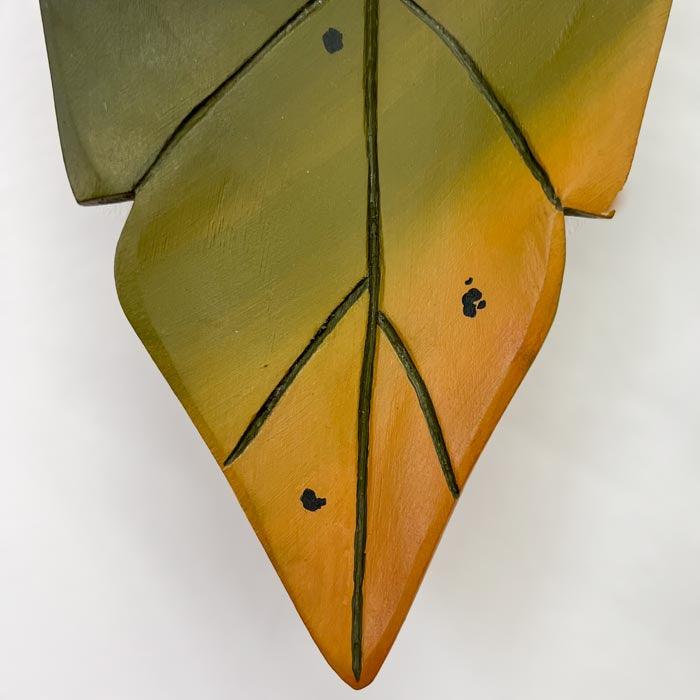 CR403-1-escultura-paredes-madeira-folhagem-folhas-artesanal-decoracao-casa-minas-gerais-curral-loja-decoracoes-artesanais-brasil-objetos-artesanais-decorativos-03