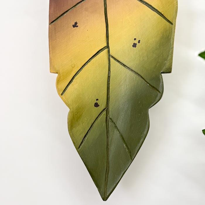CR403-3-escultura-paredes-madeira-folhagem-folhas-artesanal-decoracao-casa-minas-gerais-curral-loja-decoracoes-artesanais-brasil-objetos-artesanais-decorativos-02