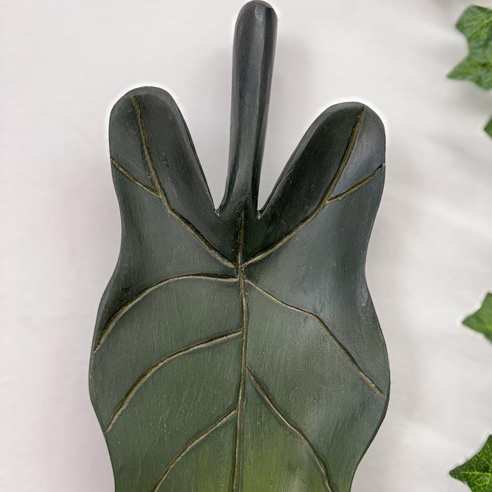 CR403-5-escultura-folha-madeira-curral-artesanato-brasileiro-minas-gerais-prados-loja-decoracoes-artesanais-objetos-decorativos-artesanato-artesintonia-03