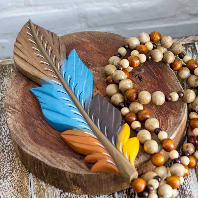colar mesa decoração pena brasil artesanato atelier curral madeira decoração casa núcleos loja artesintonia 05