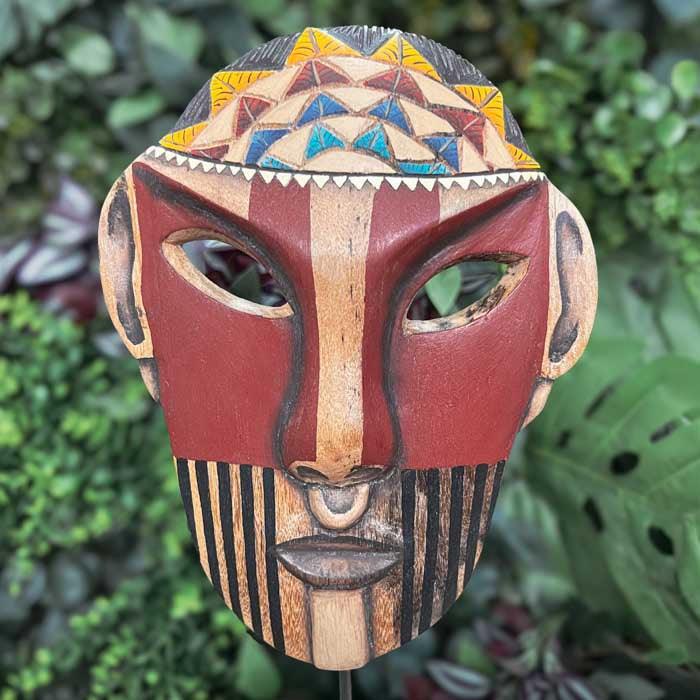 CR583-58-mascara-indigena-decorativa-etnia-kayapo-artesanato-brasileiro-curral-cor-minas-gerais-prados-madeira-decoracao-brasileira-design-autoral-loja-artesintonia-4