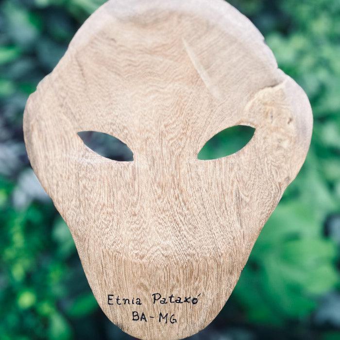 CR583-59-mascara-indigena-decorativa-etnia-pataxo-artesanato-brasileiro-curral-cor-minas-gerais-prados-madeira-decoracao-brasileira-design-autoral-loja-artesintonia-5
