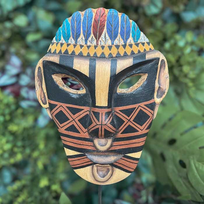 CR583-66-mascara-indigena-decorativa-etnia-huni-kuin-artesanato-brasileiro-curral-cor-minas-gerais-prados-madeira-decoracao-brasileira-design-autoral-loja-artesintonia-3
