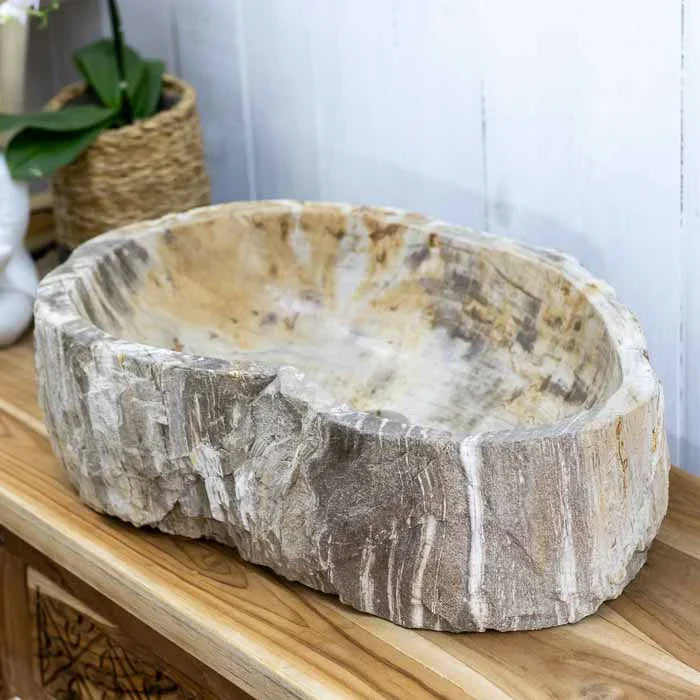 Objeto decorativo funcional para banheiro, cuba de sobrepor com design exclusivo.