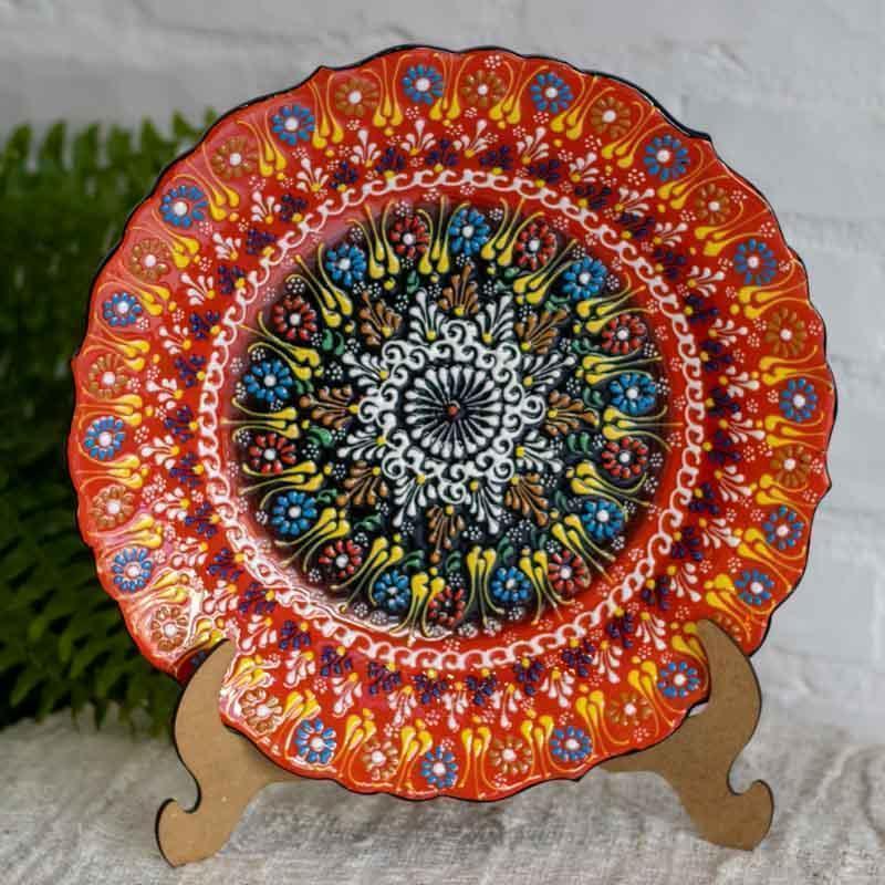 Cerâmica tradicional da Turquia com design de mandala e relevo, peça artística exclusiva para interiores luxuosos.