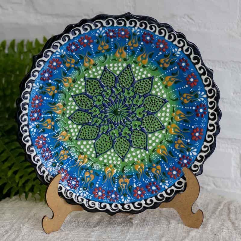 Objeto de decoração exclusivo da Turquia em cerâmica, unindo funcionalidade e arte mística em uma peça imponente.