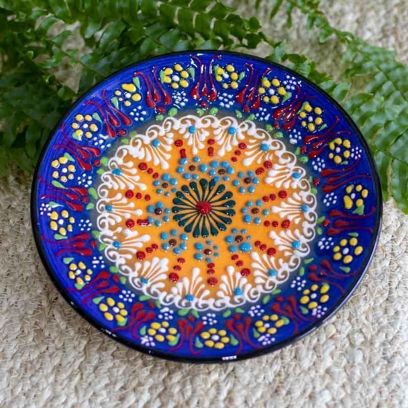 Objeto decorativo exclusivo da Turquia, transformando o barro em uma escultura funcional repleta de história e cor.