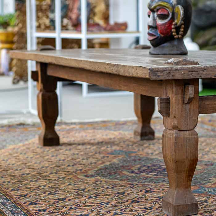 Móvel artesanal mesa de centro reciclada em madeira teca de Bali.