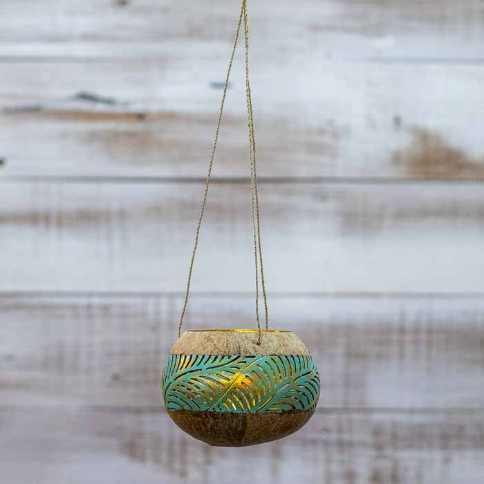 Porta-vela suspenso para decoração de eventos e ambientes boho e rústicos.