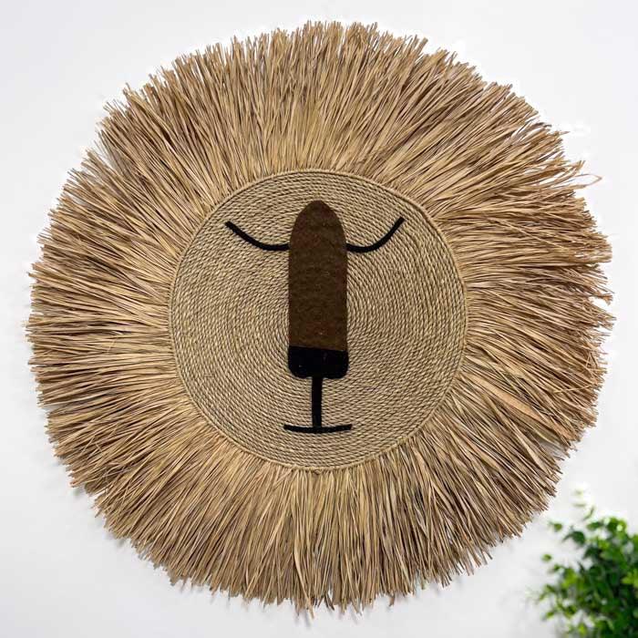 Objeto decorativo infantil feito à mão com fibras naturais