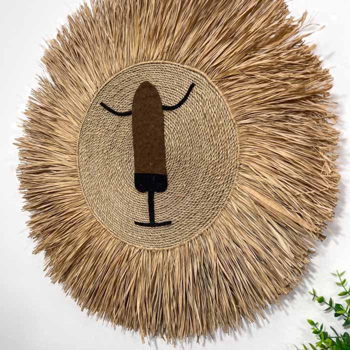 DW170-objeto-decorativo-kids-infantil-quarto-paredes-fibra-natural-palha-leao-boho-loja-artesintonia-decoracao-balinesa-indonesia-objetos-artesanais-decorativos-home-decoration-casa-2