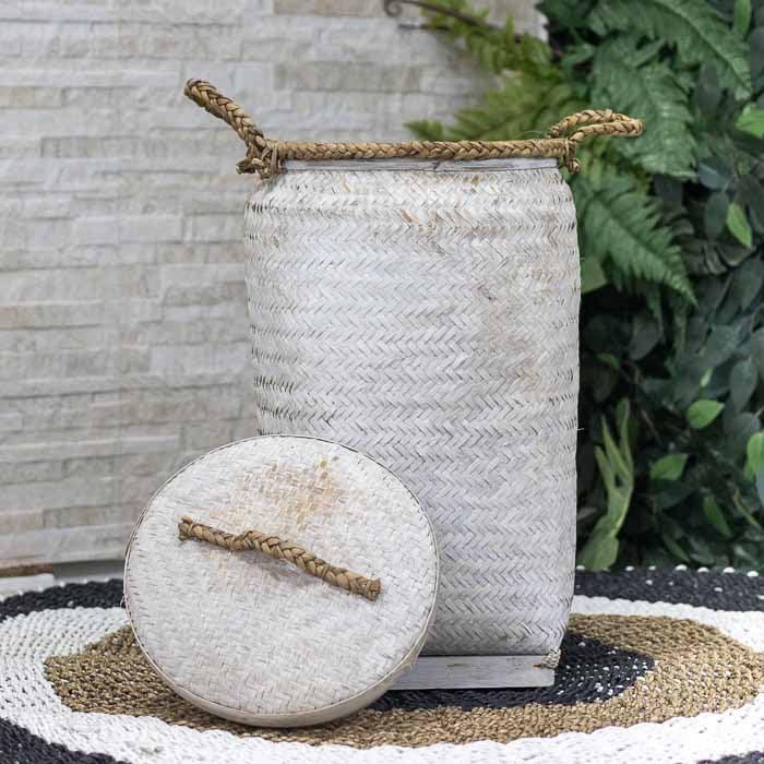 Cestaria funcional e decorativa, perfeita para organização com estilo boho e toque artesanal da Indonésia.