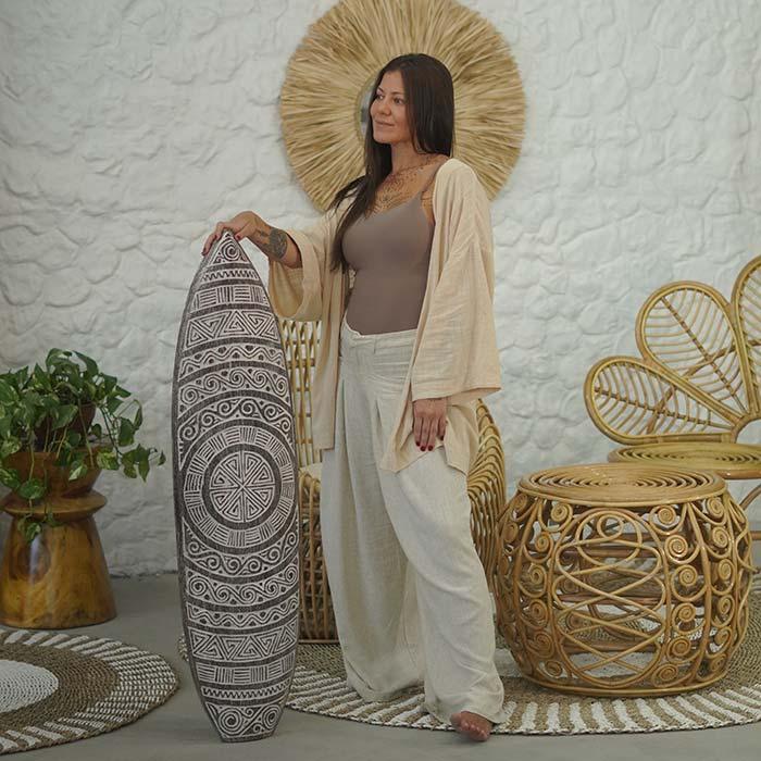DW199-prancha-entalhada-madeira-timor-etnica-bali-arte-rustica-decoracao-tribal-design-natural-feito-a-mao-ambiente-tropical-indonesia-20