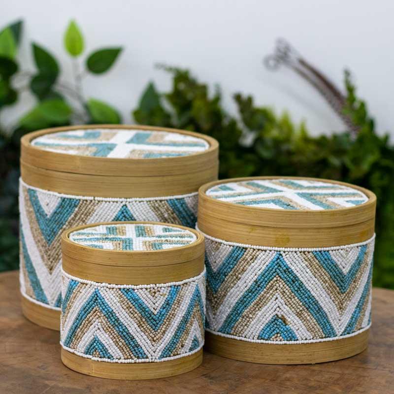 pote caixa redondo redonda bambu minçanga azul branco bali balines indonesia artesão artesãos artistas art decor decoração home house zen white blue