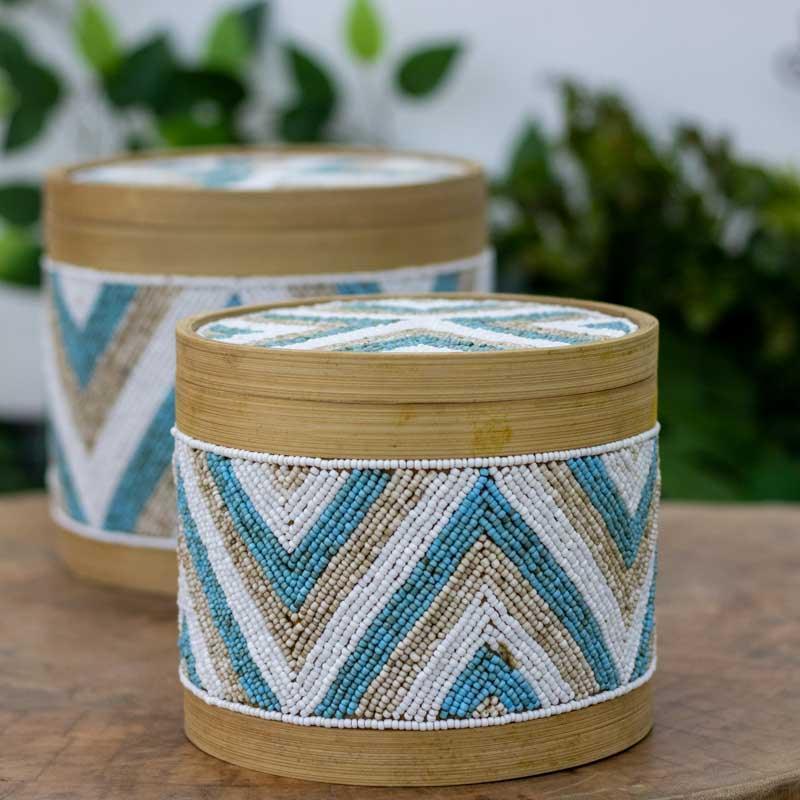 pote caixa redondo redonda bambu minçanga azul branco bali balines indonesia artesão artesãos artistas art decor decoração home house zen white blue