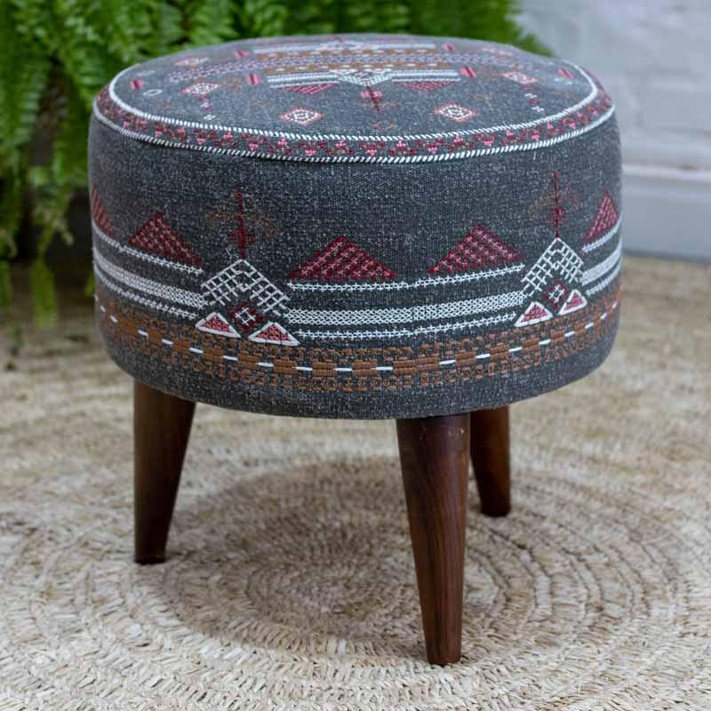 banquinho-puff-indiano-marrom-floral-flores-home-decor-decoracao-decoracao-indiana-artesintonia-2