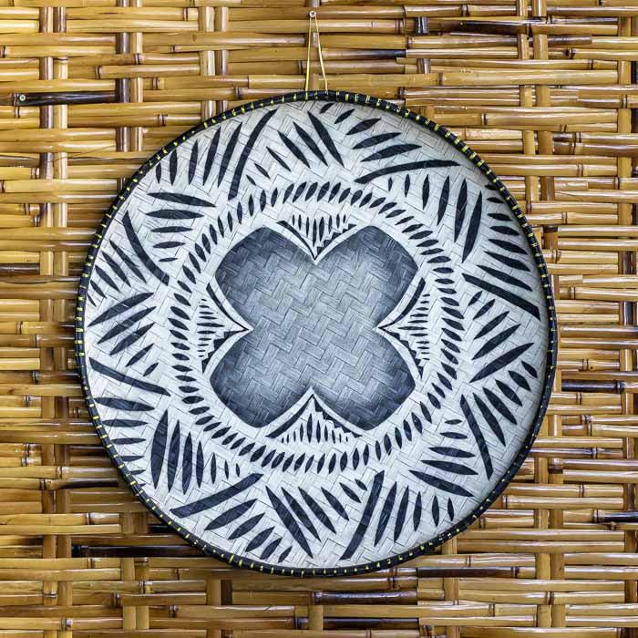 Cestaria de parede em bambu natural feita à mão em Bali