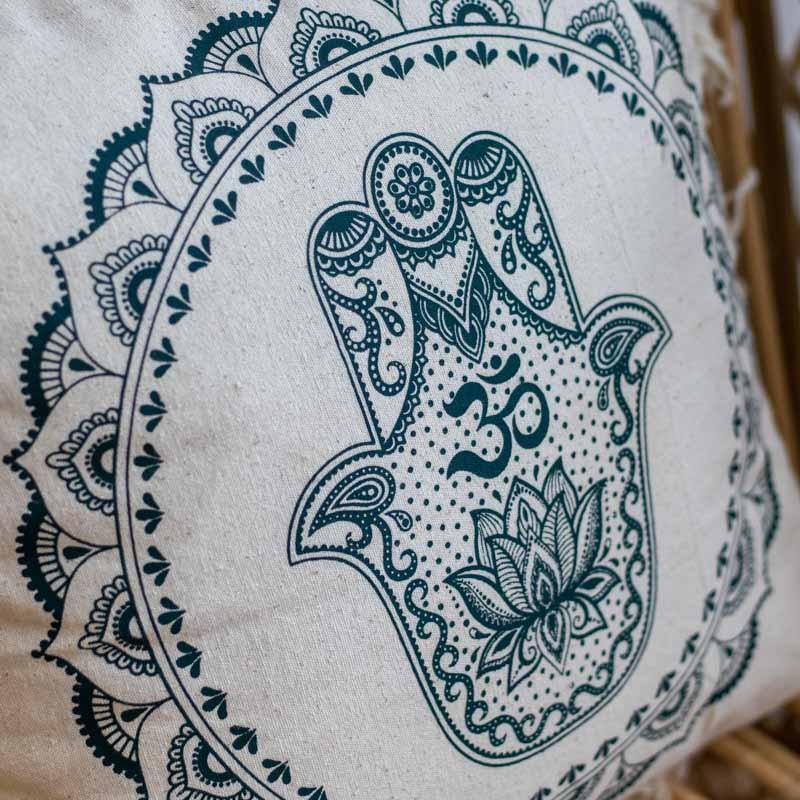 almofada boho chic bali mao hamsa artesanato textil boemia espiritual protecao decoracao sala quarto sofa cama comprar loja artesintonia 03