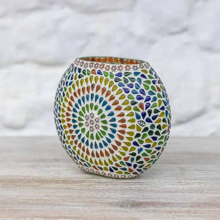 Objeto de decoração e iluminação cênica artesanal importado da Índia.