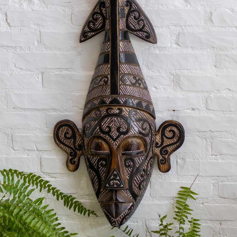 mascara decorativa borneo kuat bali indonesia madeira albizia artesanato cultura tradicao loja artesintonia 02