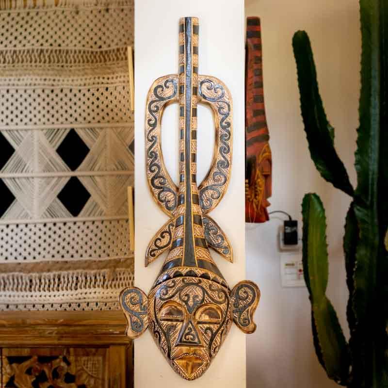 mascara decorativa borneo kuat bali indonesia madeira albizia artesanato cultura tradicao loja artesintonia 01
