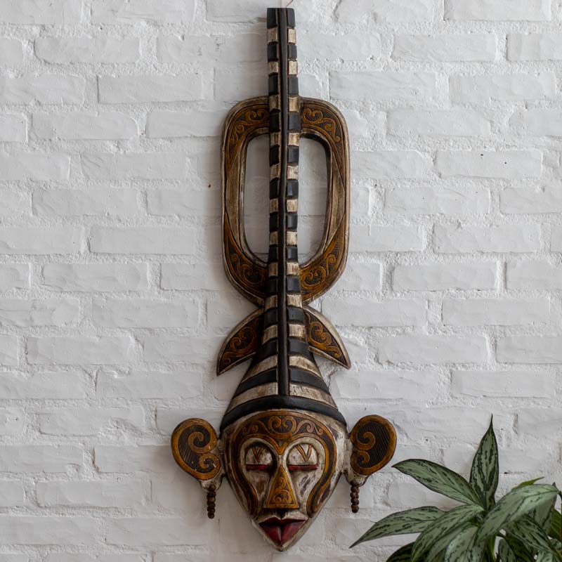 mascara decorativa borneo kuat bali indonésia madeira albizia artesanato cultura tradição loja artesintonia 01