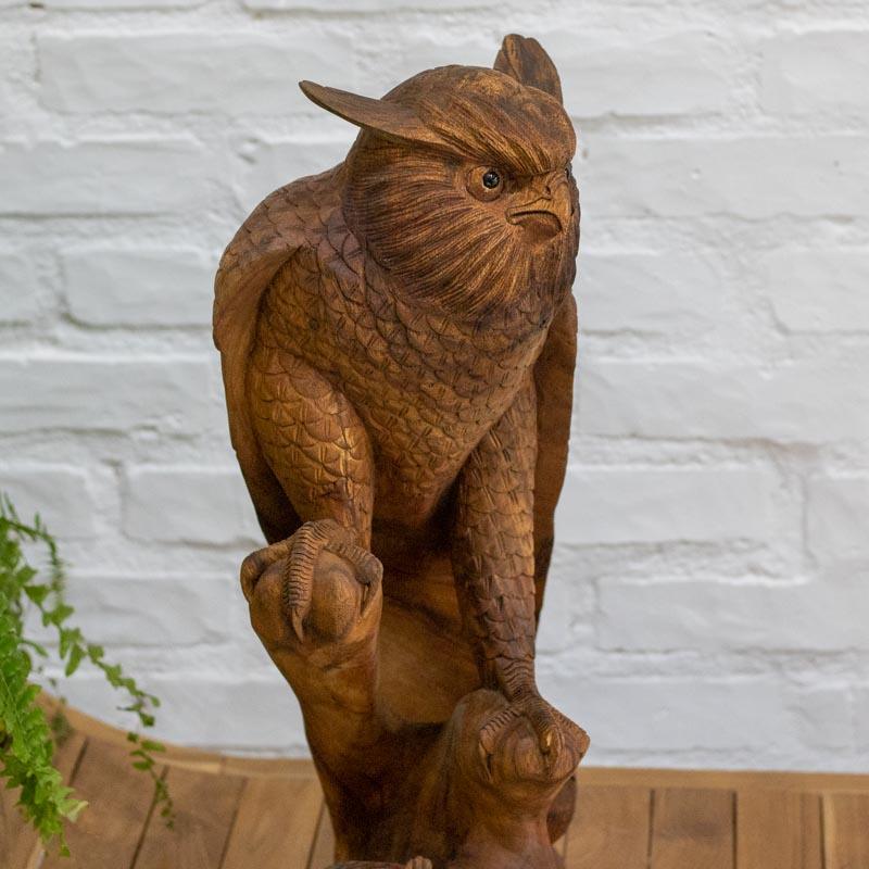 Arte em madeira suar da Arte e Sintonia: escultura de família de corujas para decoração zen.