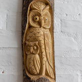 escultura decorativa parede coruja entalhada madeira bali filhote protecao espiritual materna sabedoria simbologia loja artesintonia