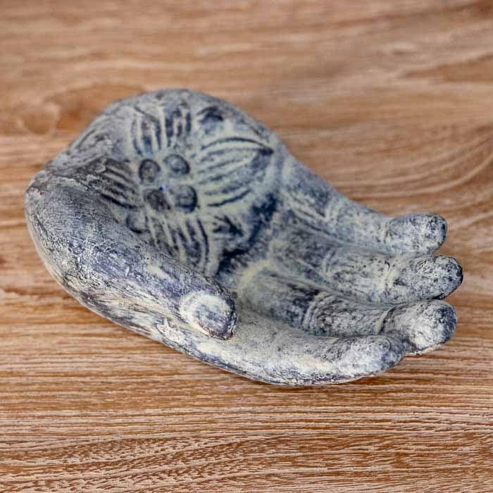 Incensário Mão de Buda artesanal com pátina entalhado em madeira de Bali.