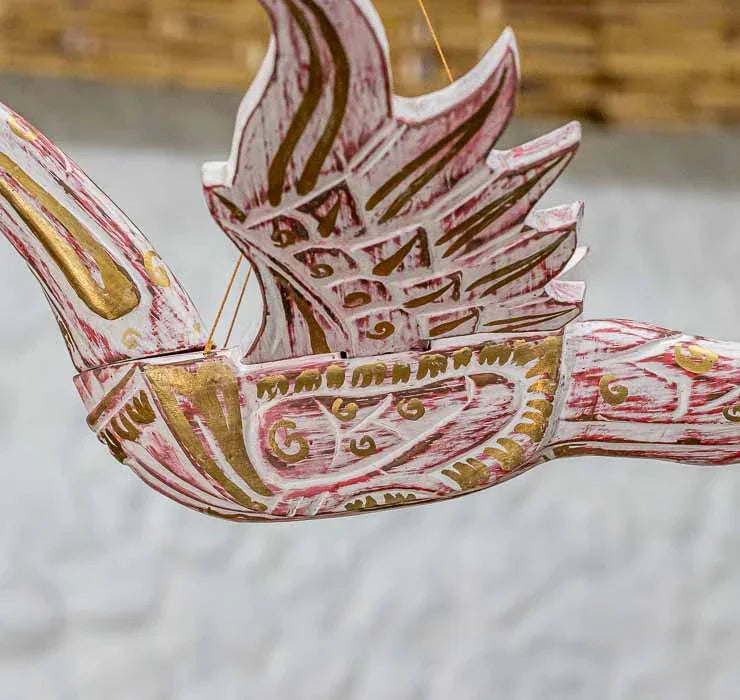 Escultura Dragão Voador Naga vermelha artesanal desmontável em madeira natural.