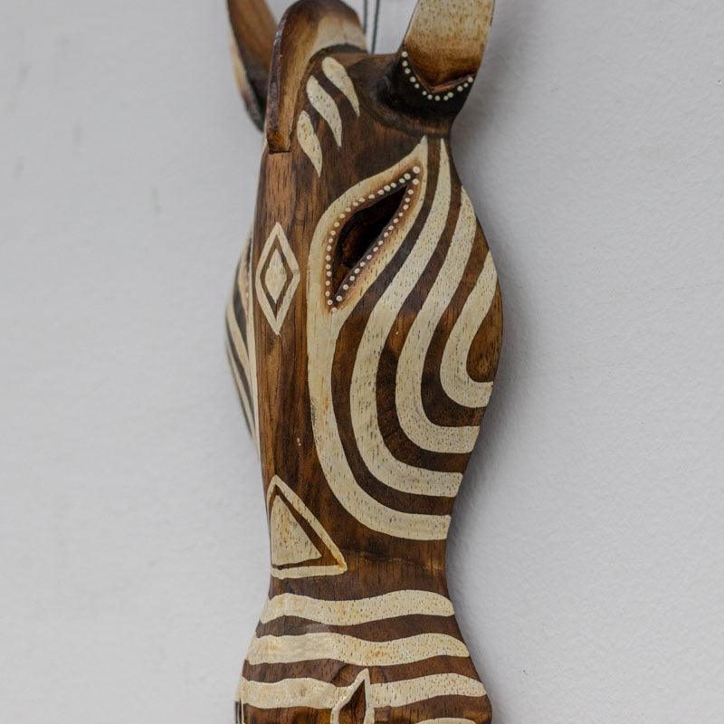 mascara-decorativa-zebra-paredes-wall-decoration-entalhada-madeira-rustica-colecao-bali-2022-artesanatos-decorativos-handycrafts-balinese-indonesia-wood-carved-carving-3