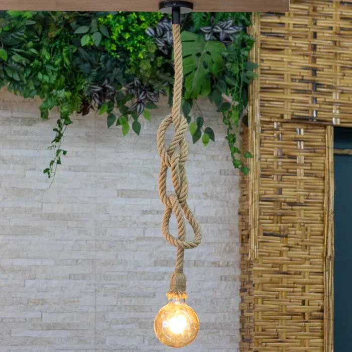 Luminária de teto com estrutura pendente em corda natural de Bali