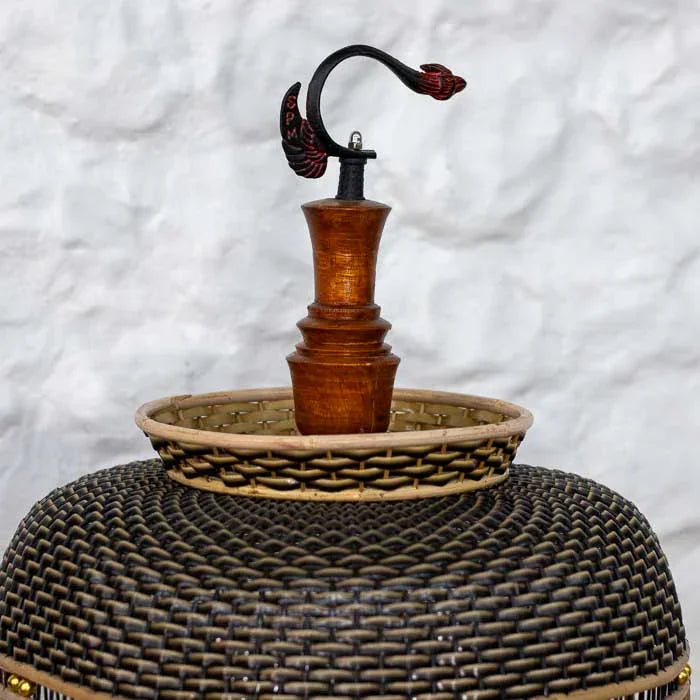 Viveiro artesanal importado, ideal para composição de ambientes zen e naturais.