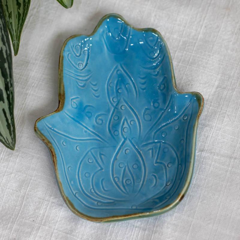 Objeto espiritual para apoio de itens com estética boho