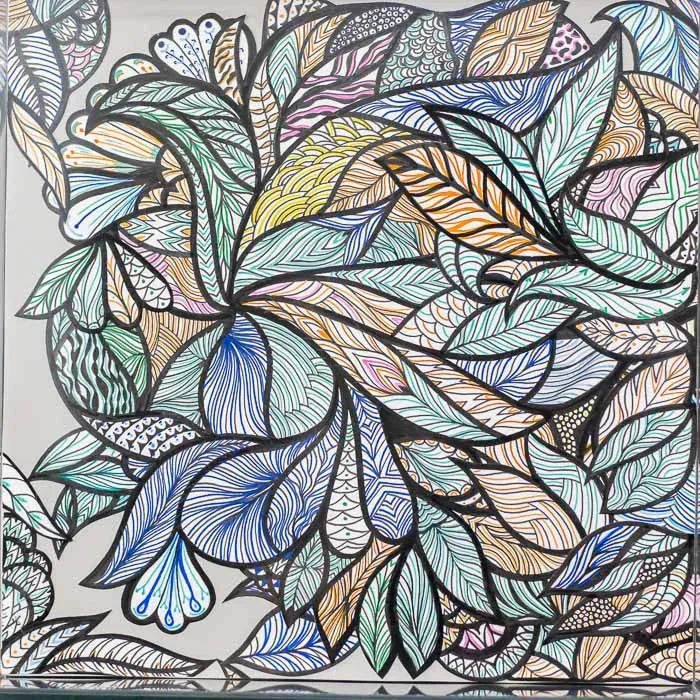 Quadro ecológico em caixa acrílica com design floral exclusivo.