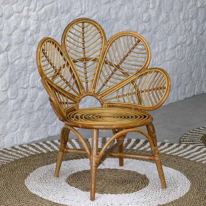 Cadeira Hoa sustentável em rattan natural feita por artesãos vietnamitas.