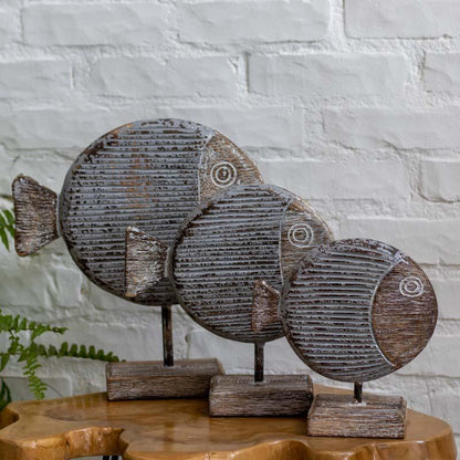 escultura trio peixes artesanais madeira bali indonesia decoracao tropical praia mar oceano loja artesintonia 04