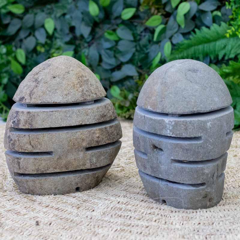 Arte em pedra da Indonésia: luminária artesanal de rio para paisagismo sofisticado.