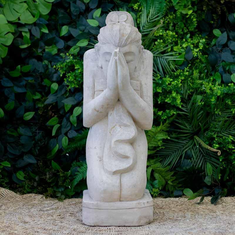 escultura mulher balinesa namaste gratidao serenidade lime stone rocha bali indonesia decoracao estatua jardim garden zen esculpida comprar loja artesintonia