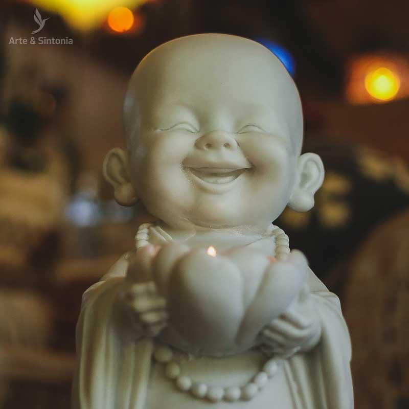 monge hotei decor suporte porta vela budismo marmortite decorativo zen budista divindade sabedoria alegria branco
