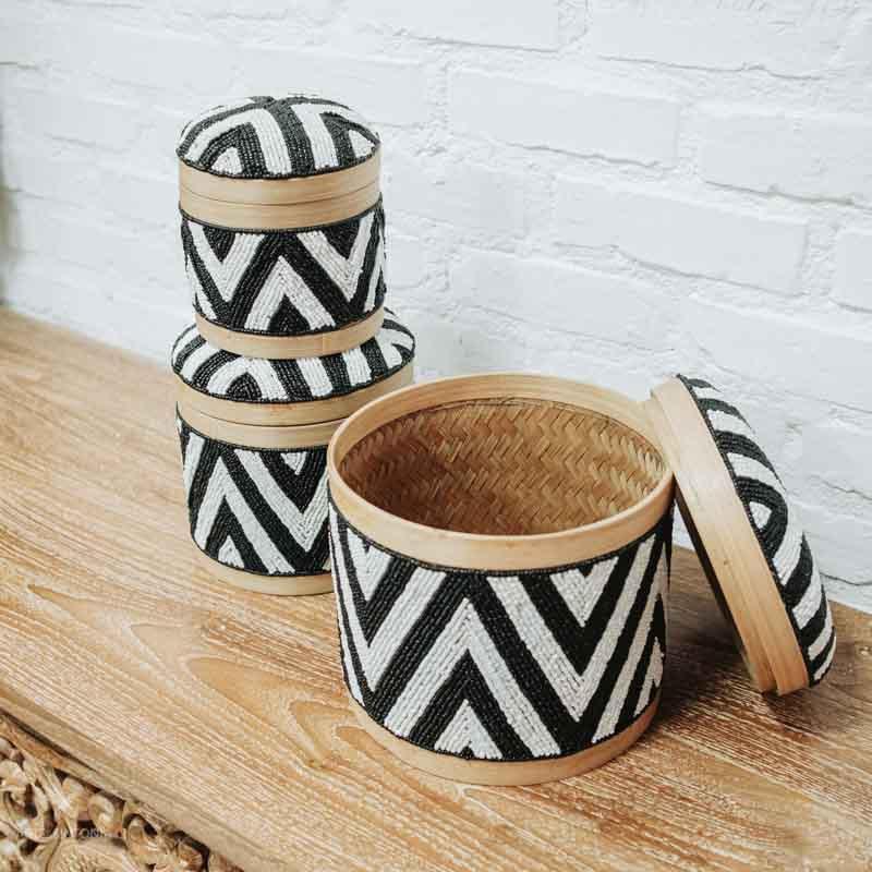caixa pote miçanga estampa étnica bambu fibra natural redonda bali balinês indonésia arte art decor utilitária decoração home house casa lar