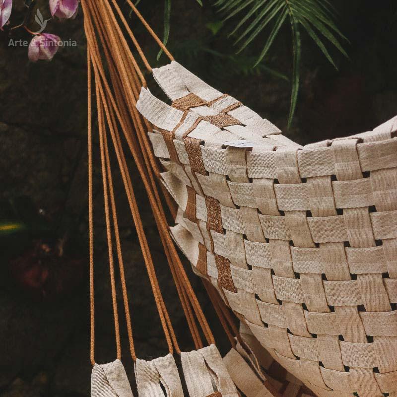 rede cadeira balanço branco marrom claro handmade feito a mao brazilian artesanato brasileiro artesão brasil