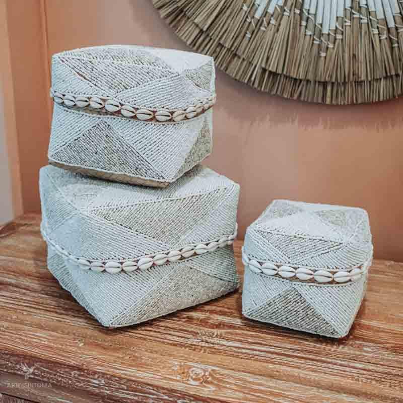 caixa pote étnico étnica miçanga búzios concha branco off white bambu fibra natural handmade bali balinês balinesa indonésia artesão artesanato arte art home decor decoration decoração