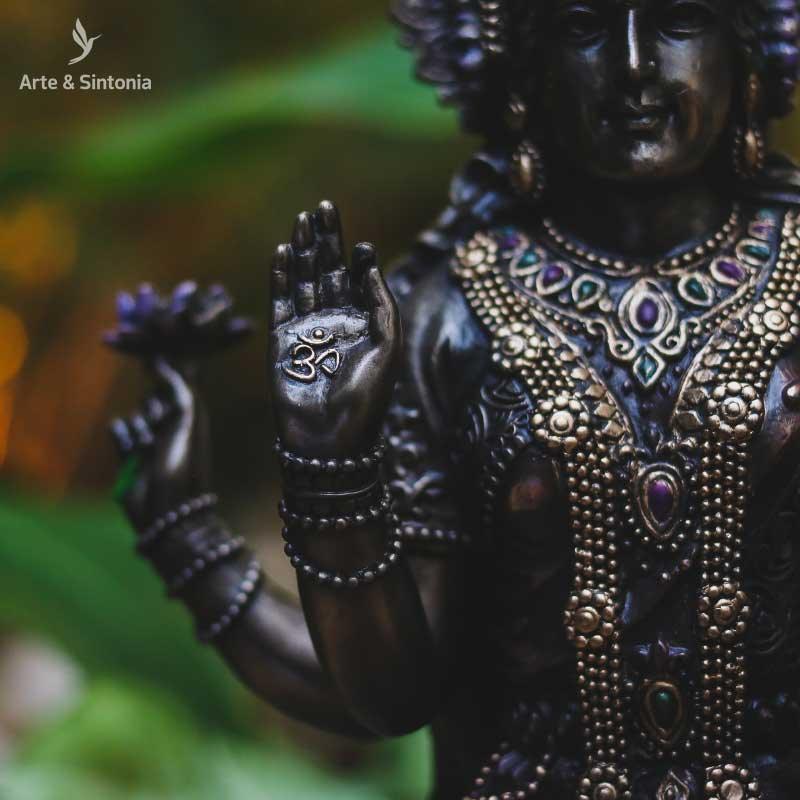 escultura deusa divindade lakshmi sentada trono home decor decoracao zen hindu hinduismo decorativo resina Veronese design artesintonia indiana prosperidade riqueza